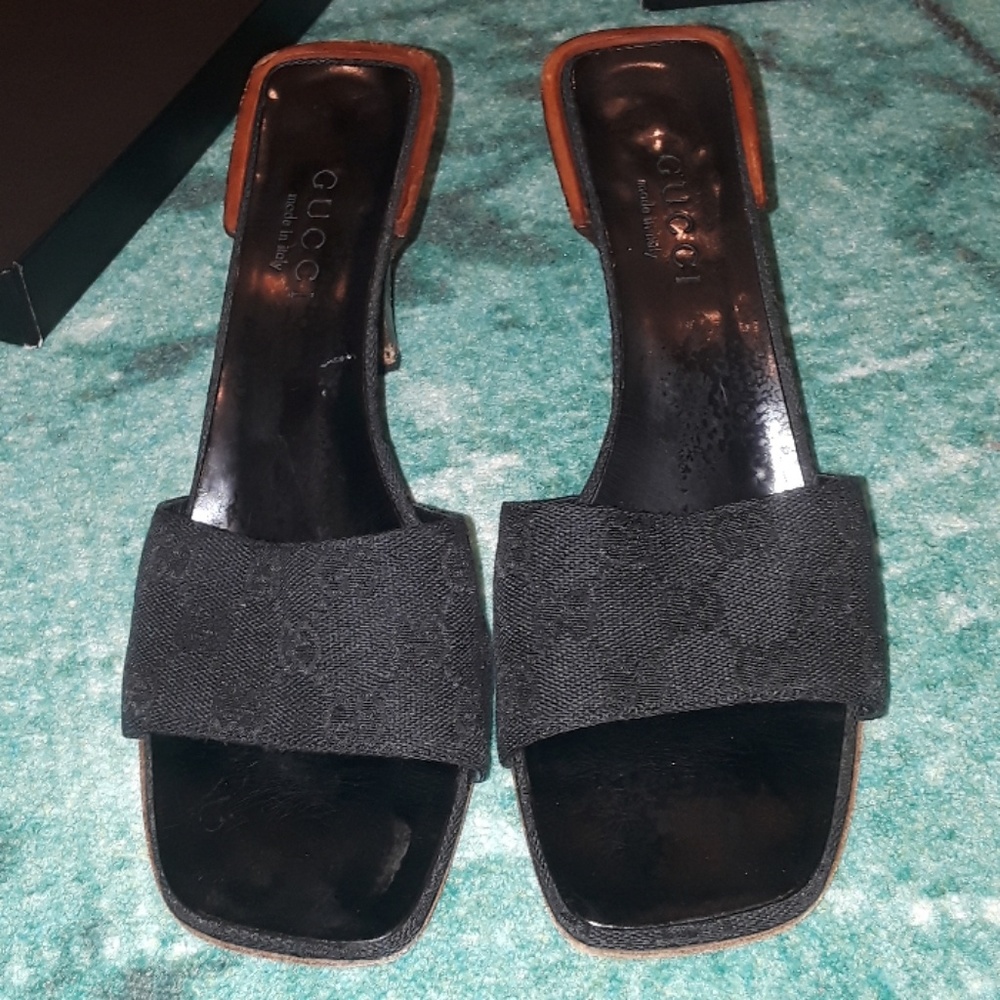 Gucci black sandals